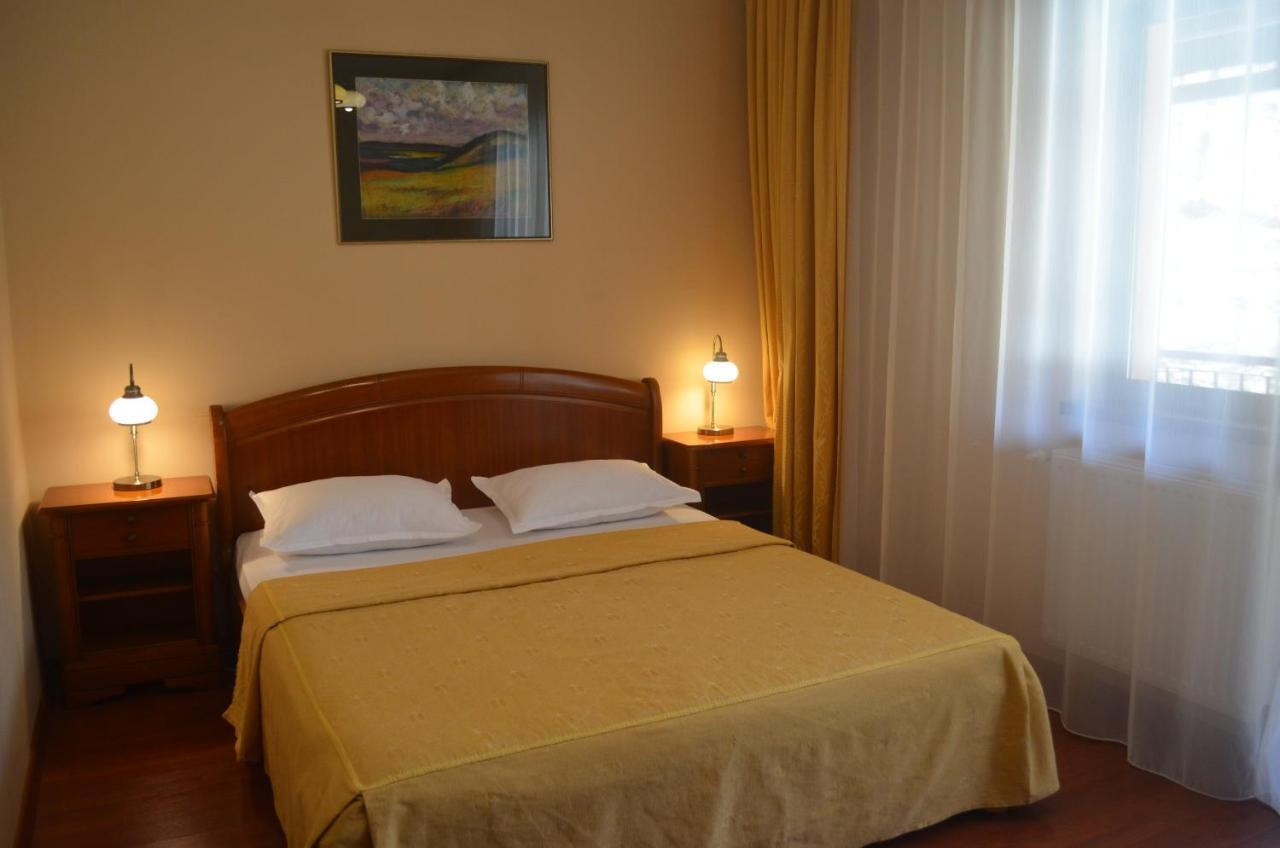 Double Room,775091140:JPEG